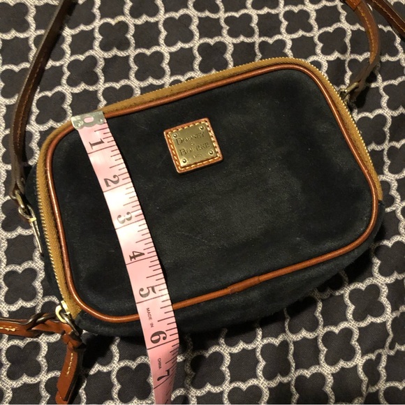 Dooney & Bourke Suede Crossbody Hunter BLACK - Picture 4 of 16